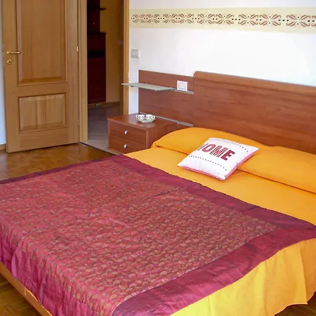 Dama Del Superiore Stresa